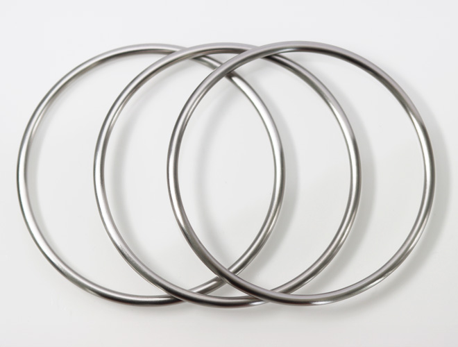 three metal o rings
